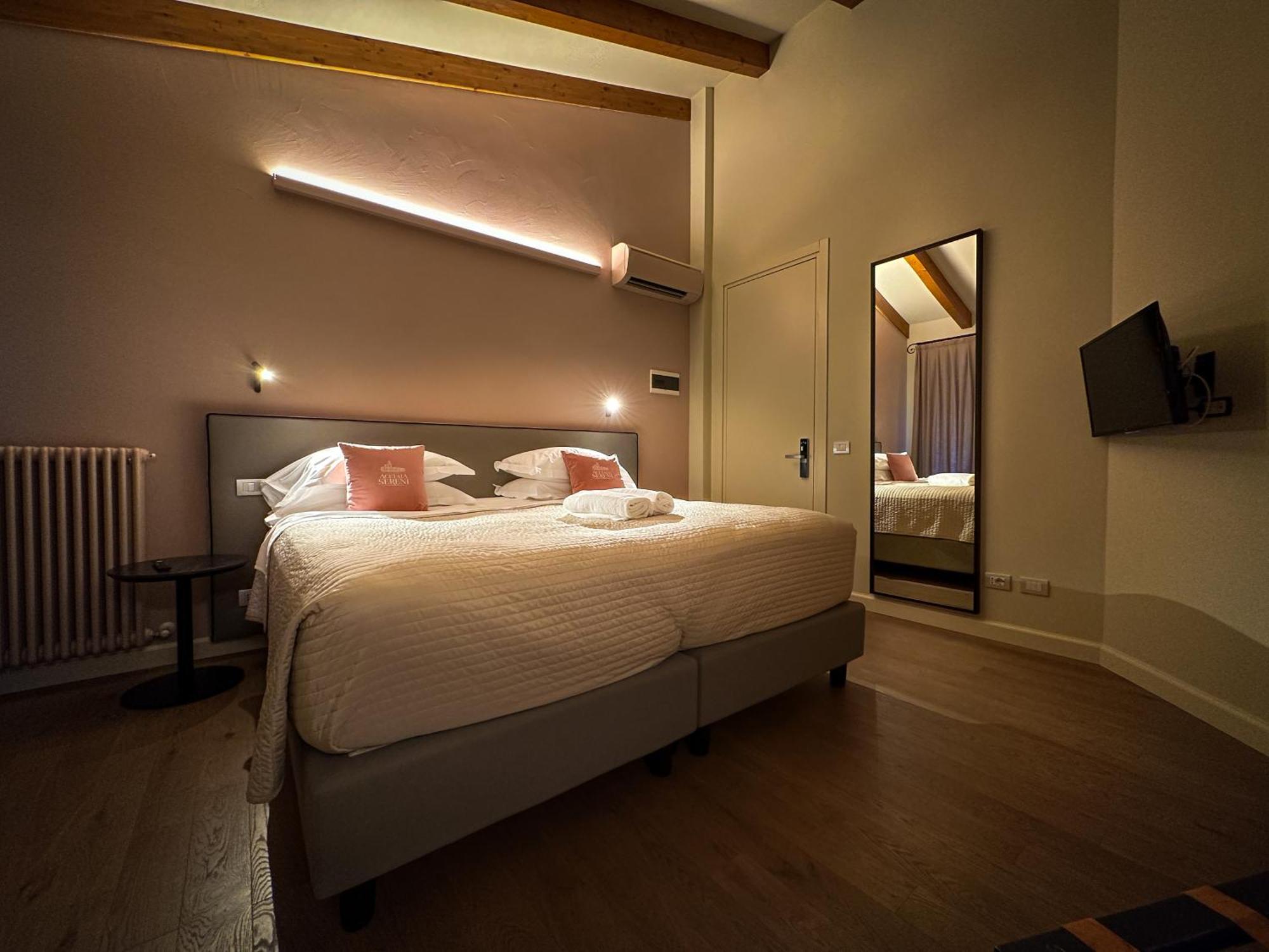Agriturismo Acetaia Sereni Marano sul Panaro Bagian luar foto