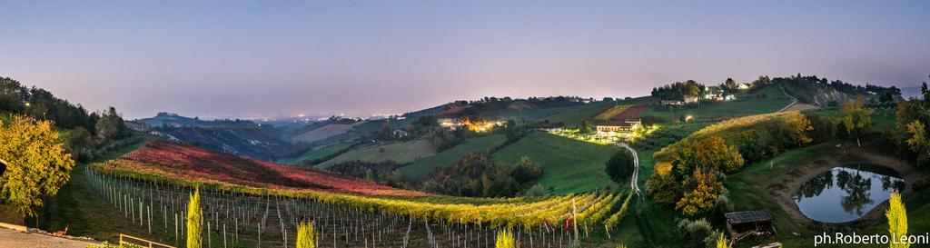 Agriturismo Acetaia Sereni Marano sul Panaro Bagian luar foto