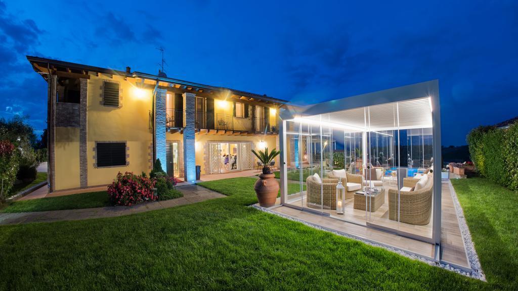 Agriturismo Acetaia Sereni Marano sul Panaro Bagian luar foto